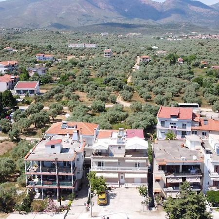 Helios Apartments リメナリア エクステリア 写真